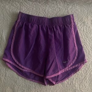Nike Purple Athletic Shorts Lightweight Moisture-Wicking